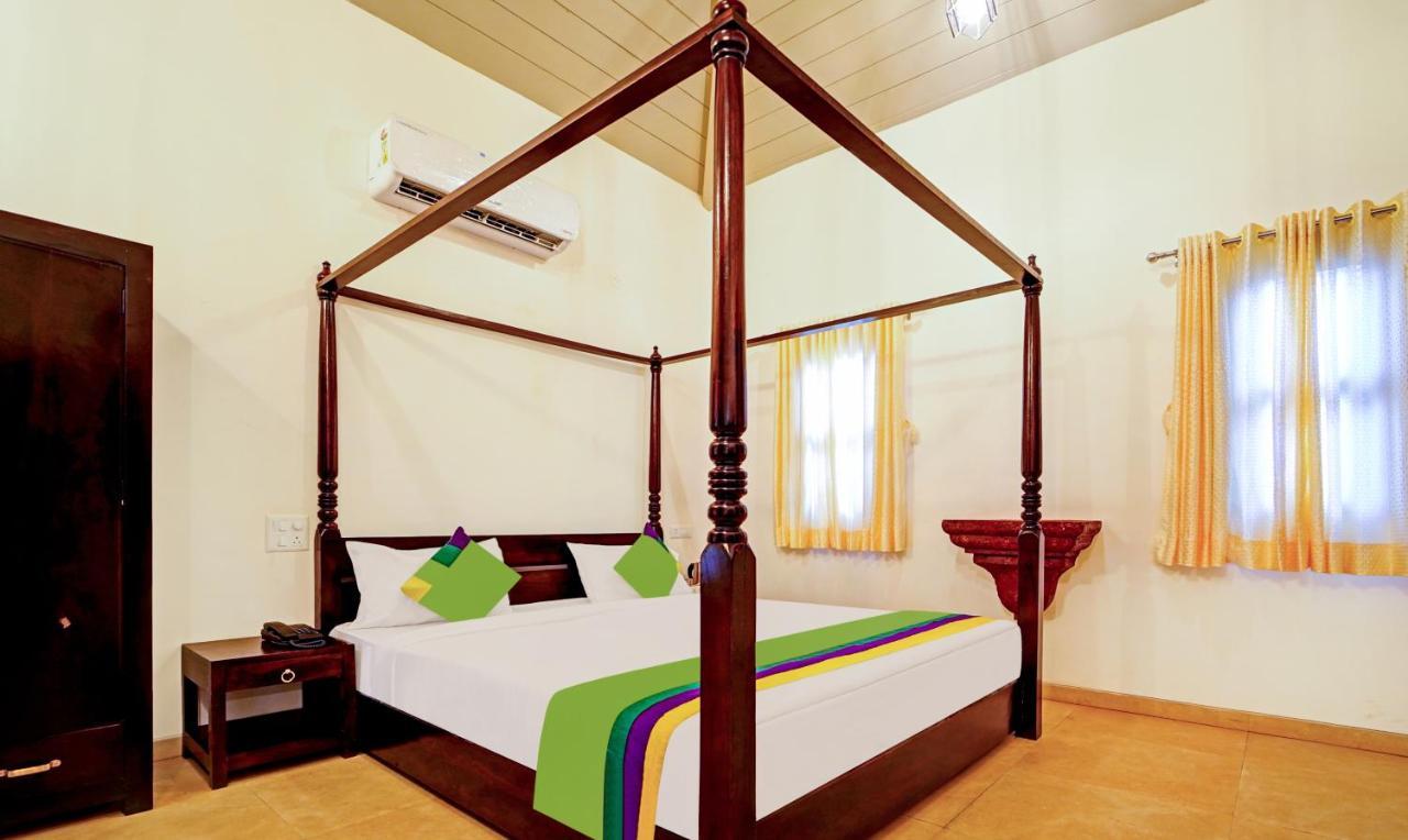Siddhagiri Hotel And Resort Wai Exteriör bild