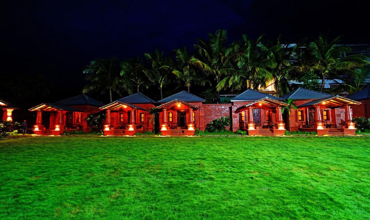 Siddhagiri Hotel And Resort Wai Exteriör bild