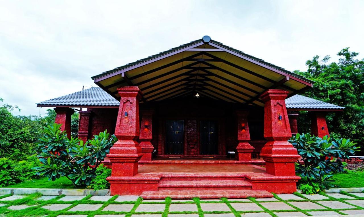 Siddhagiri Hotel And Resort Wai Exteriör bild